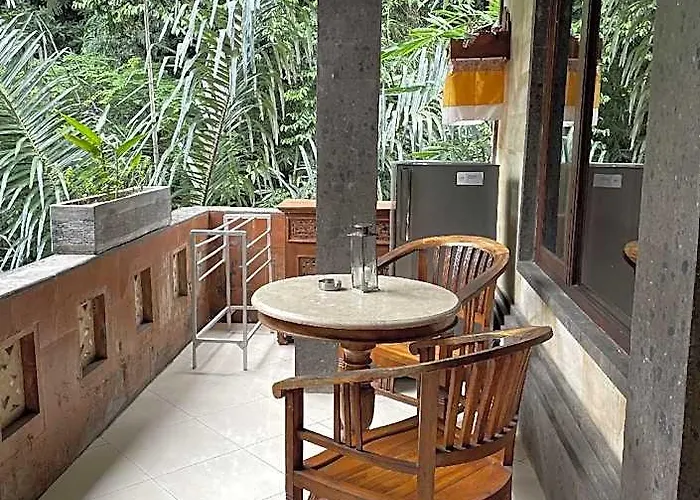 Bembengan Guest house 2*