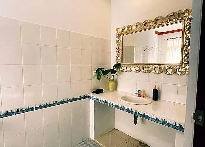 Bembengan Guest house
